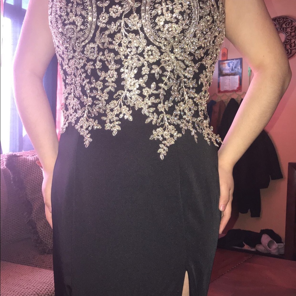 PROM DRESS FOR SALE ‼️‼️‼️ - Picture 2 of 5